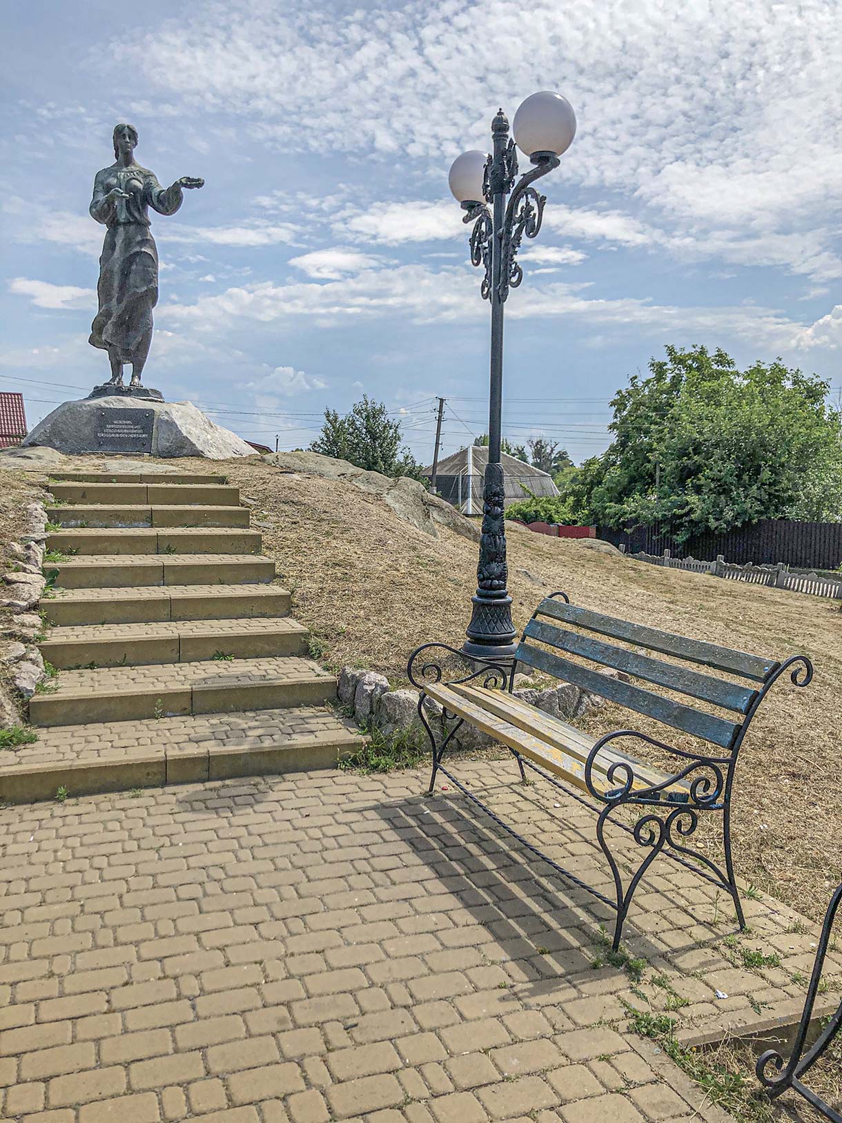 Пам'ятник Марусі Богуславці
