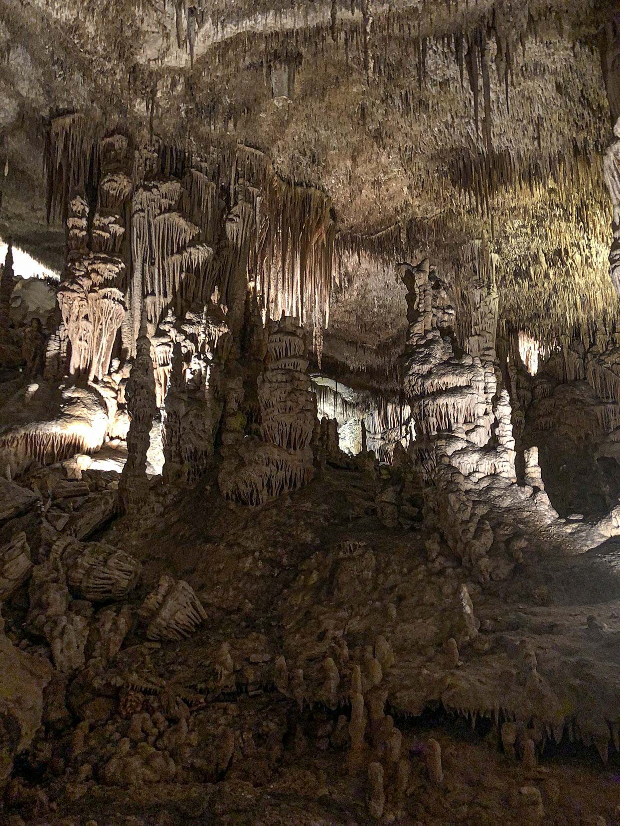 Печери Дракона «Cuevas del Drach»