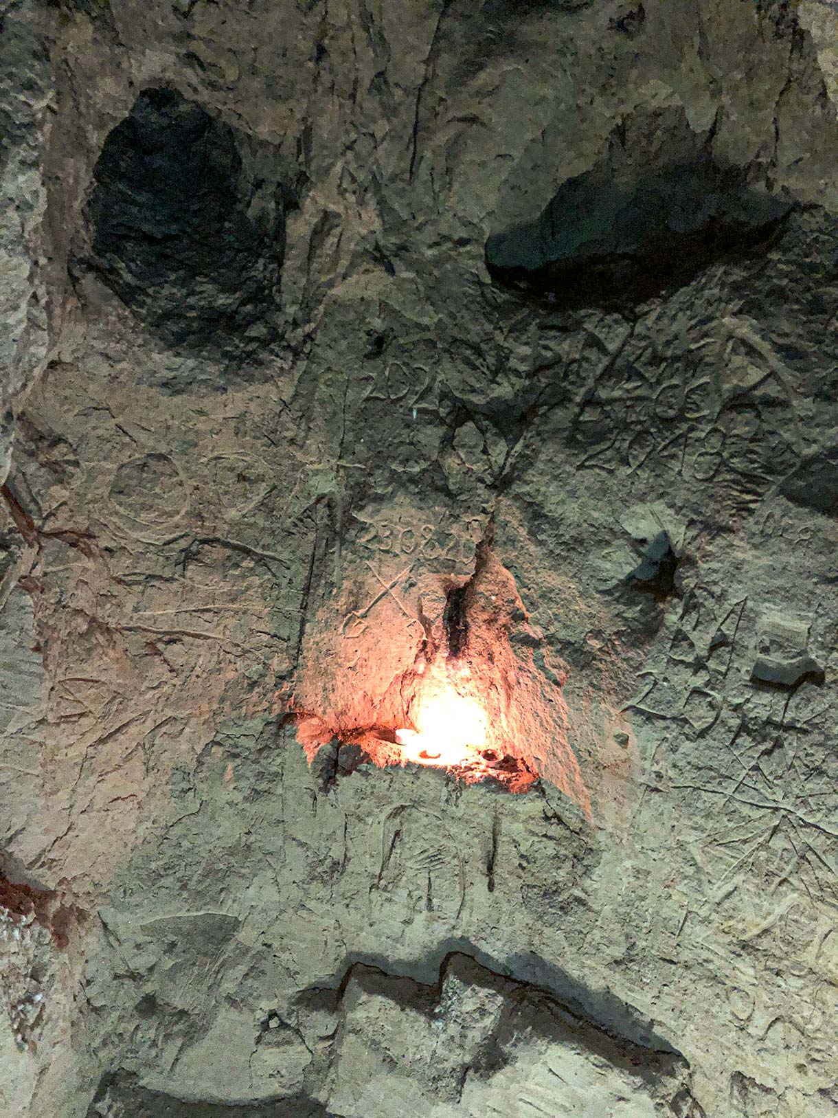 Мандрівка у печеру Геонавт на Київщині